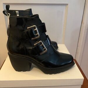 Opening Ceremony BLACK  SHINY CALF LEATHER GRUNGE BELT BUCKLE BOOTIES  NWT 40 10